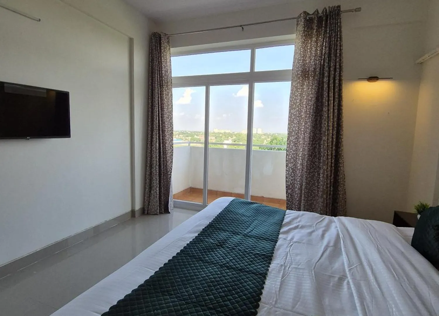 Taj Serenity-Cozy Apartment For 4 Agra