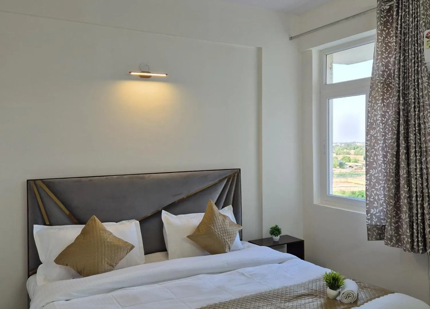 Taj Serenity-Cozy Apartment For 4 Agra